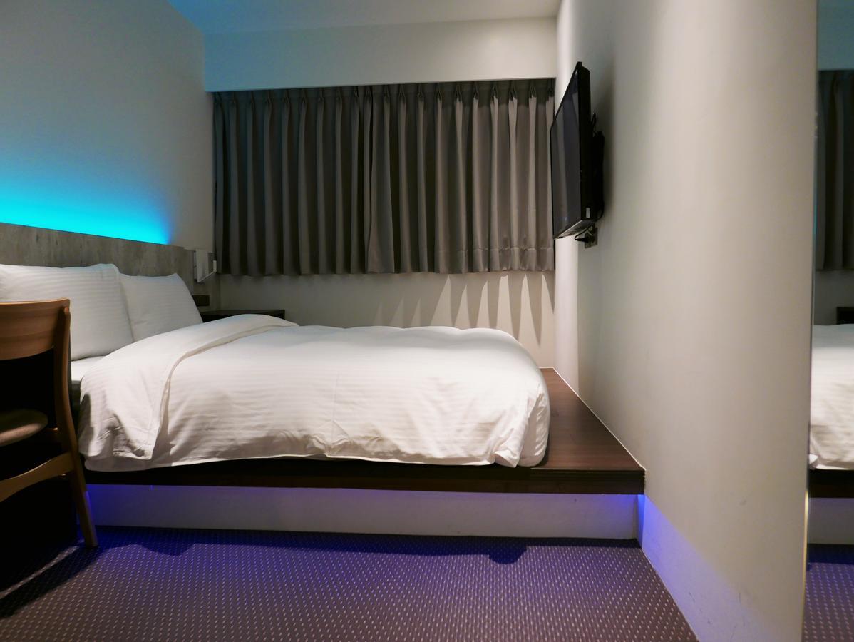泊居旅店二館 Oursinn Hotel 2 Taipei Exteriör bild