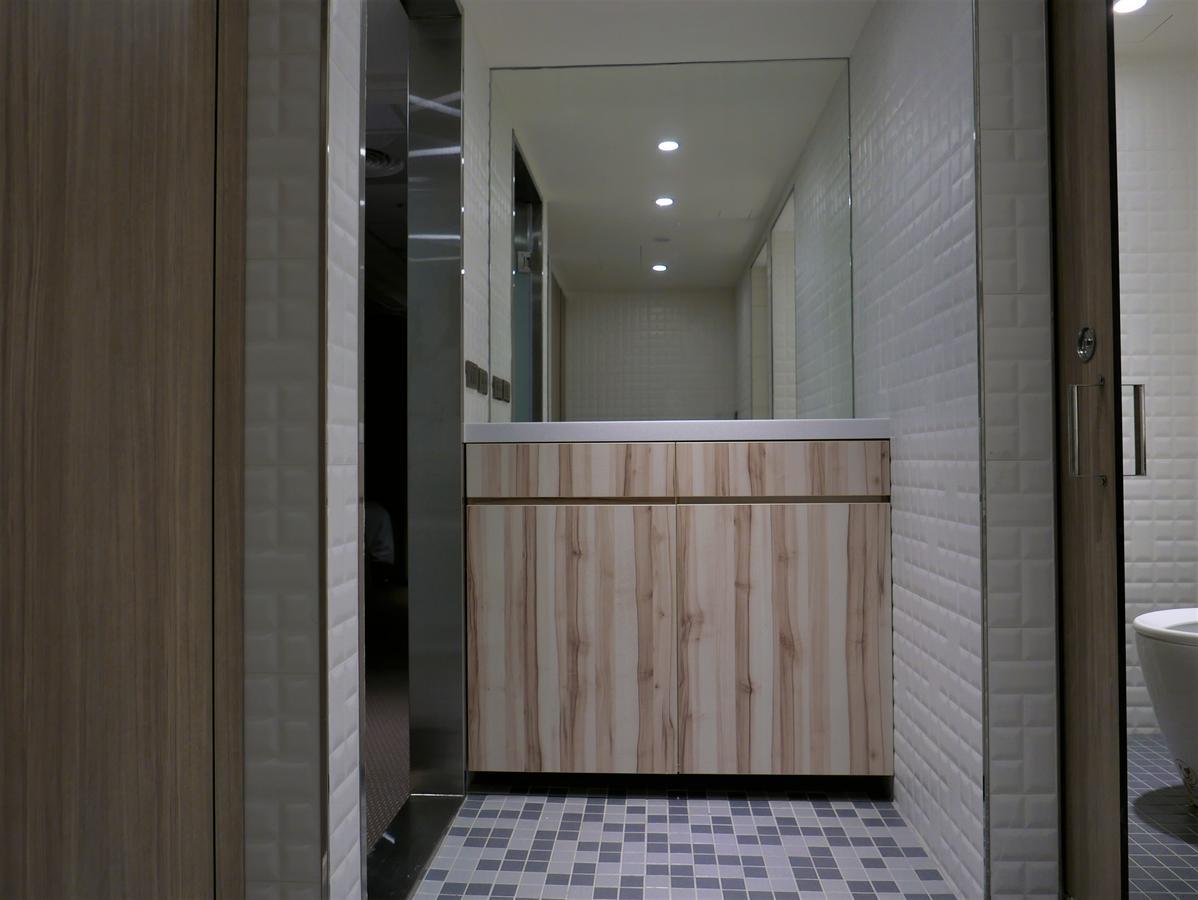 泊居旅店二館 Oursinn Hotel 2 Taipei Exteriör bild