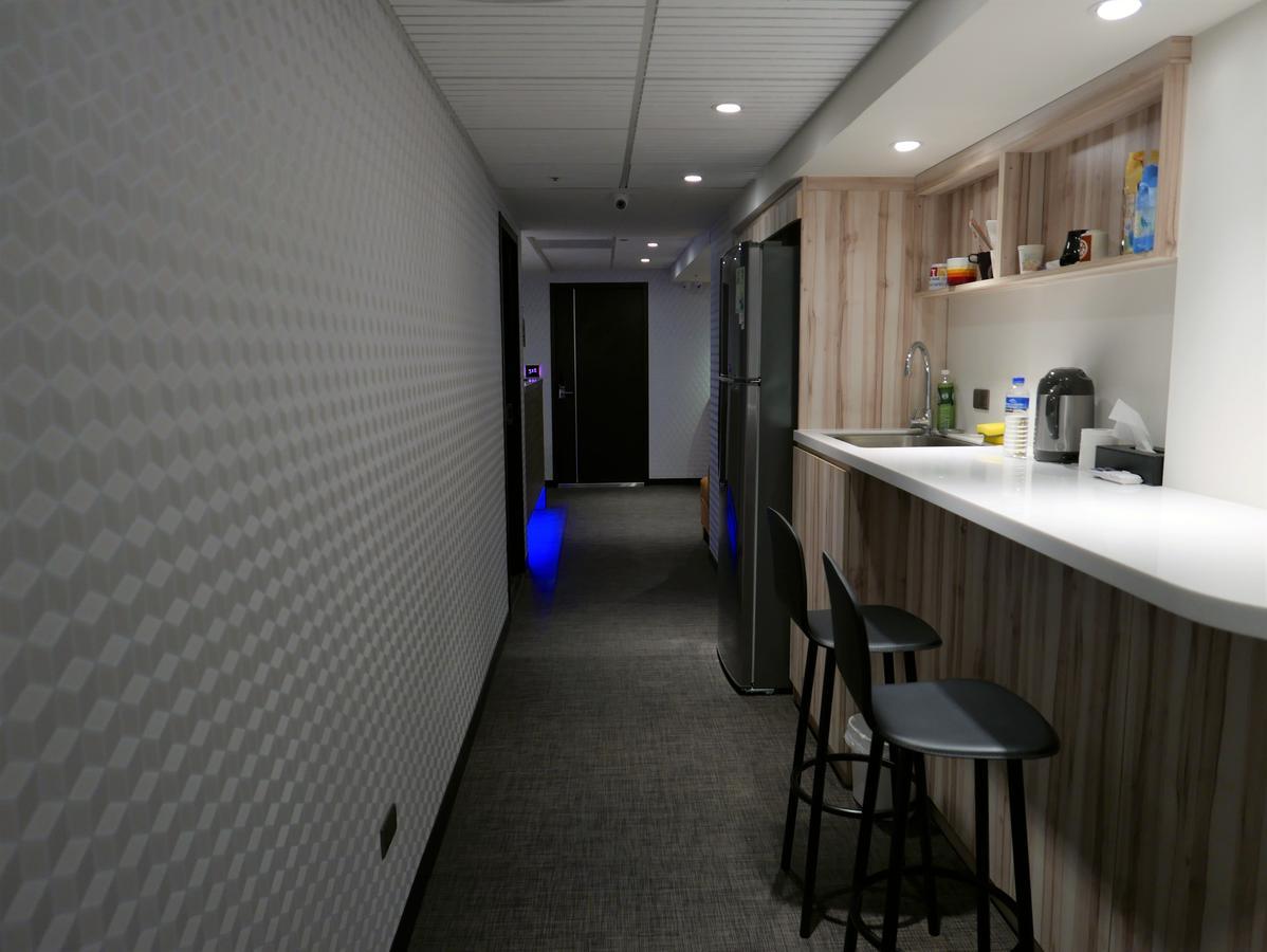 泊居旅店二館 Oursinn Hotel 2 Taipei Exteriör bild
