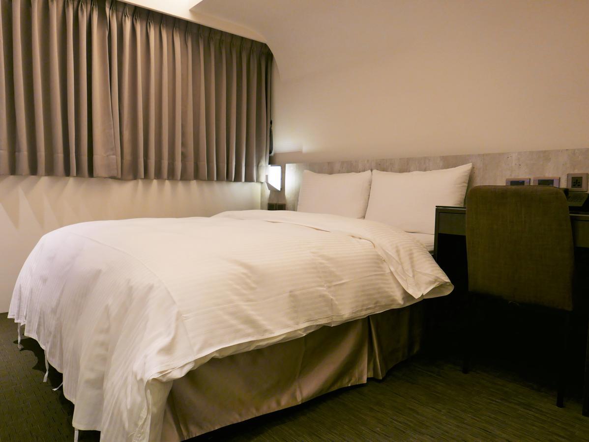 泊居旅店二館 Oursinn Hotel 2 Taipei Exteriör bild