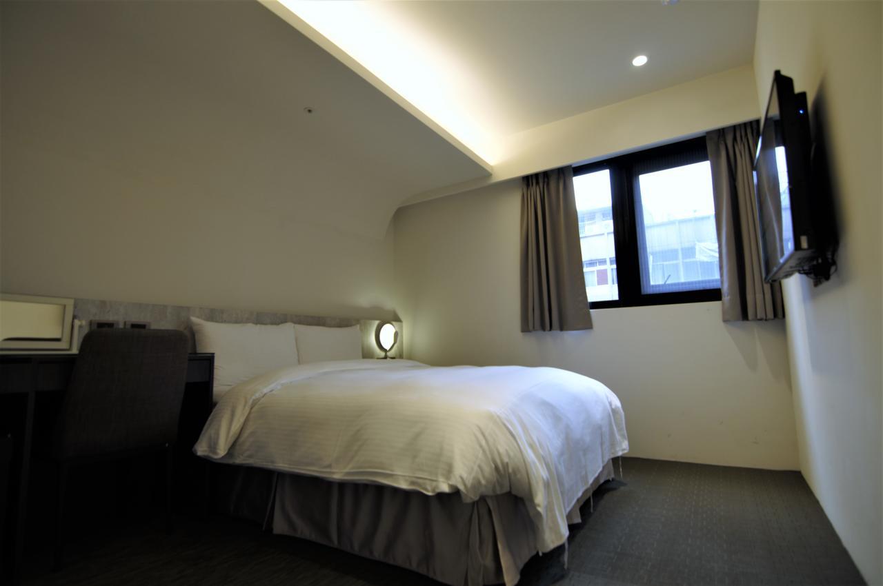 泊居旅店二館 Oursinn Hotel 2 Taipei Exteriör bild