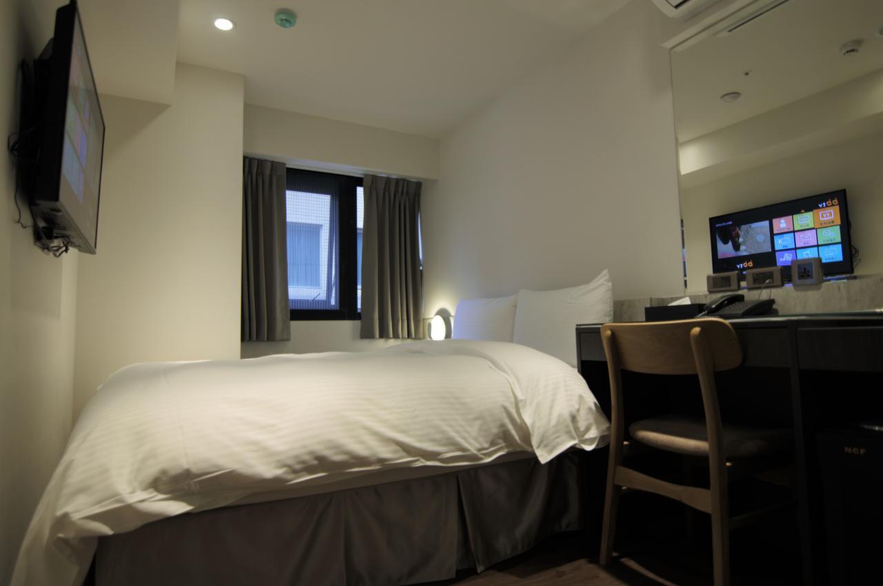 泊居旅店二館 Oursinn Hotel 2 Taipei Exteriör bild