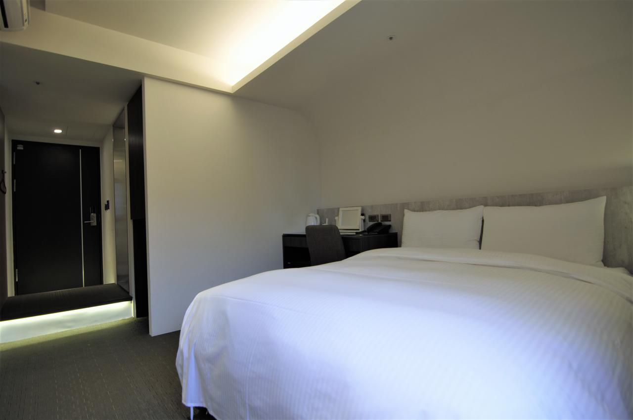 泊居旅店二館 Oursinn Hotel 2 Taipei Exteriör bild