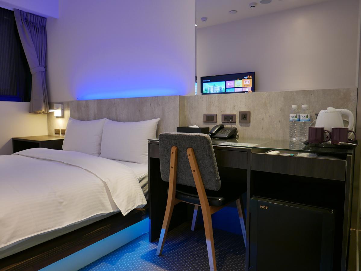 泊居旅店二館 Oursinn Hotel 2 Taipei Exteriör bild