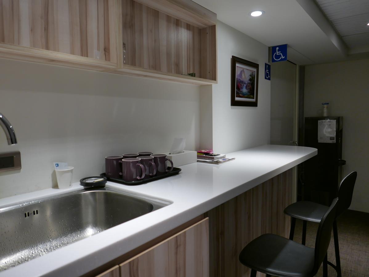 泊居旅店二館 Oursinn Hotel 2 Taipei Exteriör bild