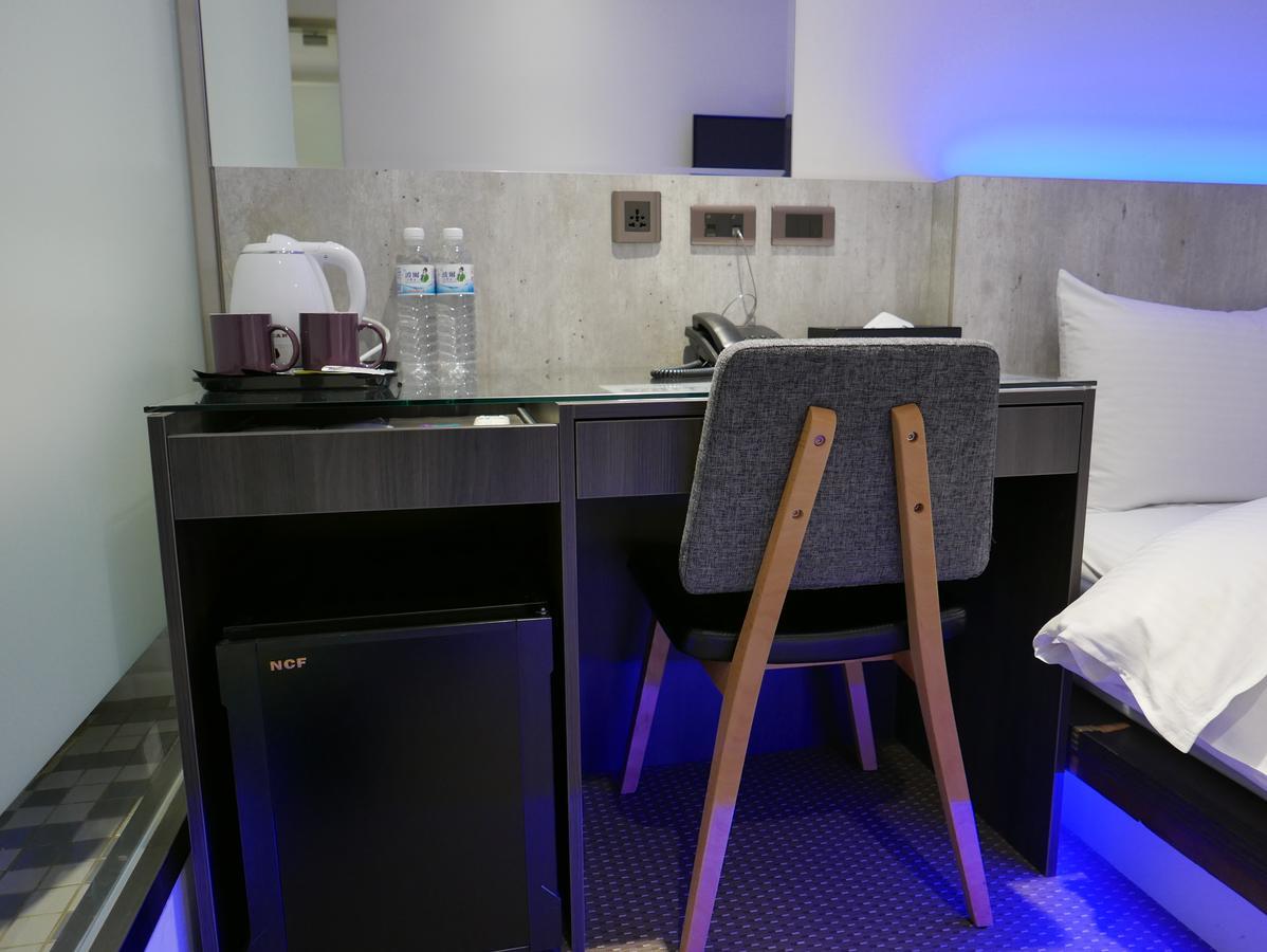 泊居旅店二館 Oursinn Hotel 2 Taipei Exteriör bild
