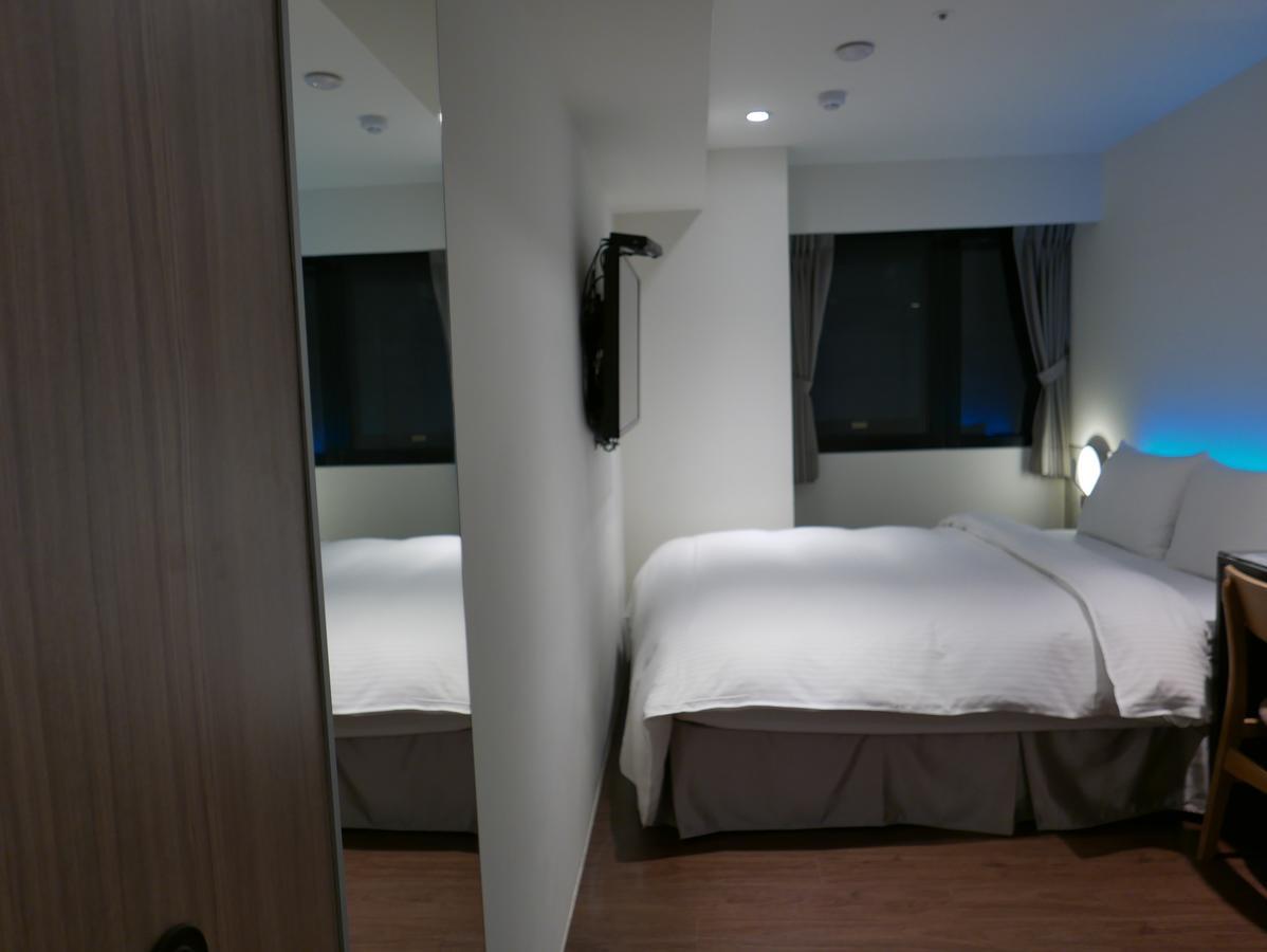 泊居旅店二館 Oursinn Hotel 2 Taipei Exteriör bild